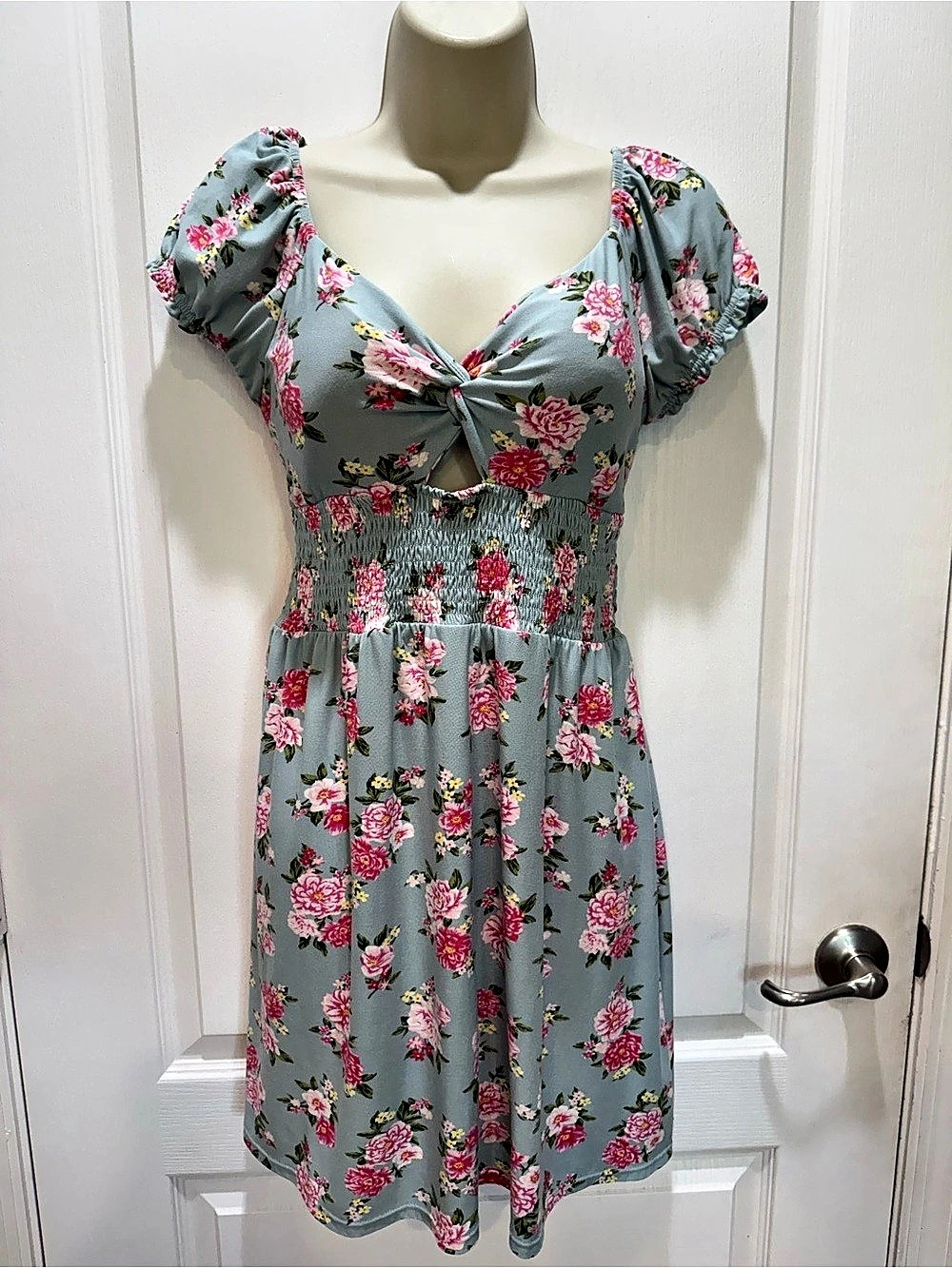 No Boundaries Floral Mini Dress Blue & Pink Size Medium